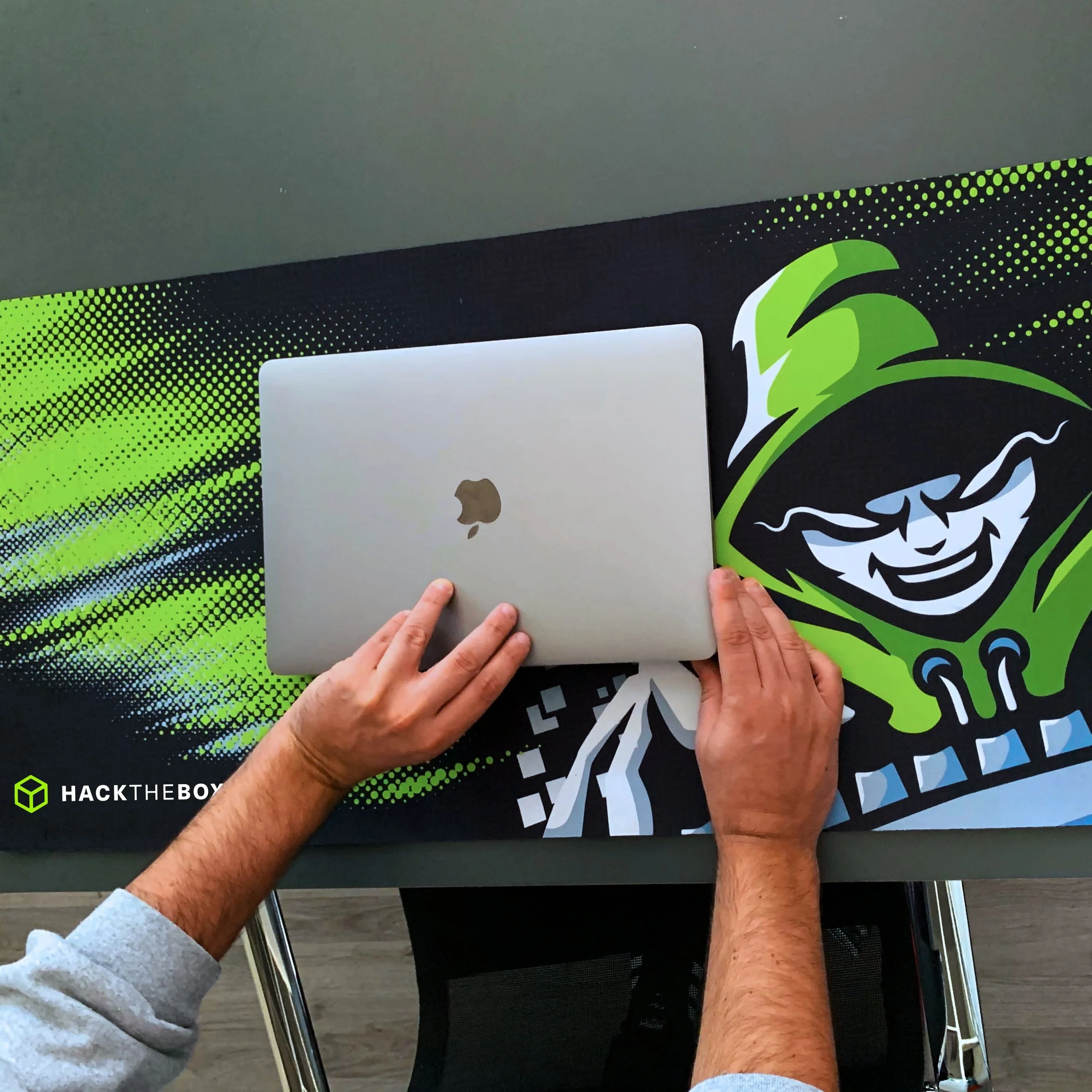 Hacking Battlegrounds Desk Mat - Style B - Image 3