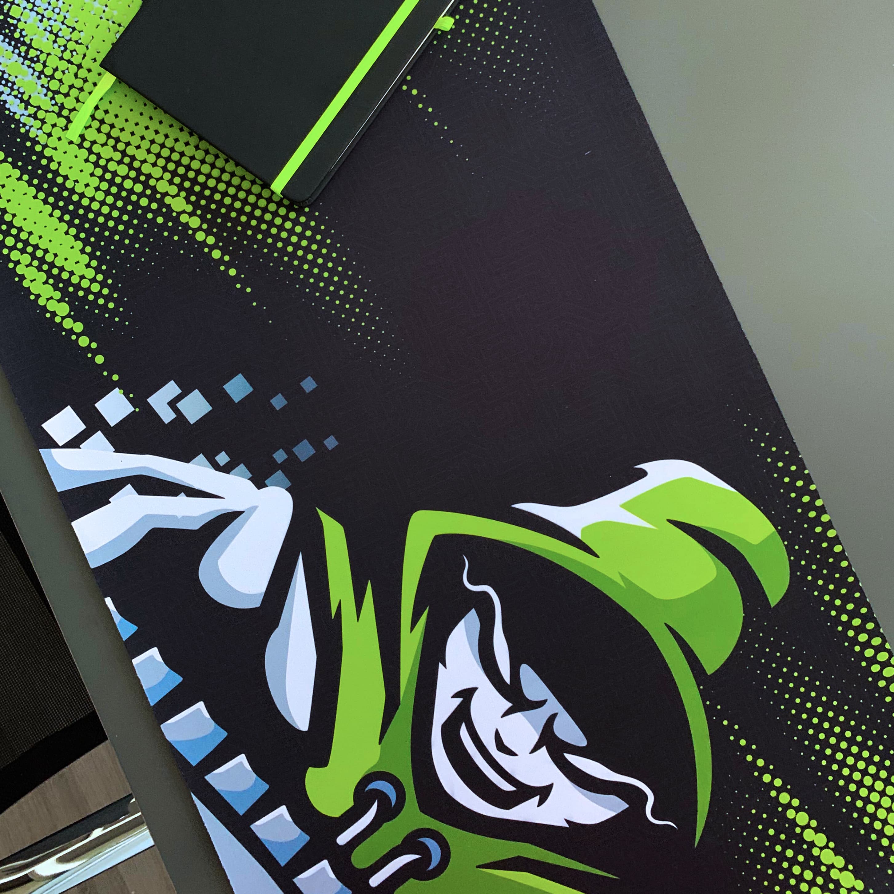 Hacking Battlegrounds Desk Mat - Style B - Image 4